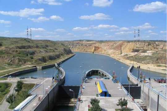 Khoảng 13.500km2 đường thủy của Ukraine cần được rà phá bom mìn