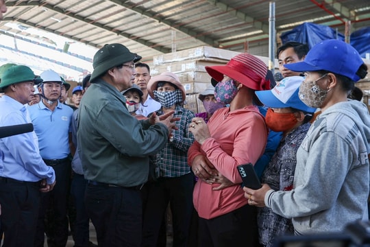 Thủ tướng Phạm Minh Chính: Nỗ lực cao nhất hỗ trợ doanh nghiệp, người dân sau bão