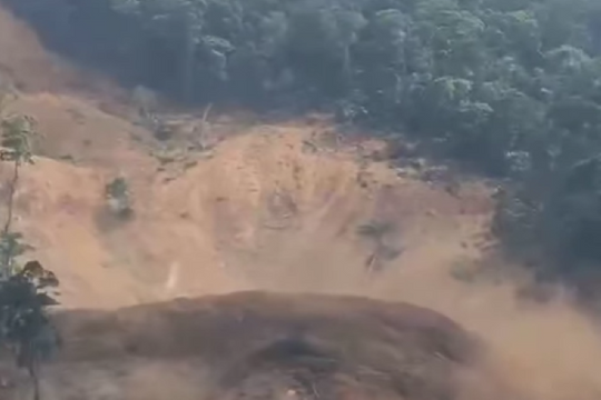 Đà Nẵng: Thông tin chính thức về 3 người dân nghi bị vùi lấp sau sạt lở đồi đất