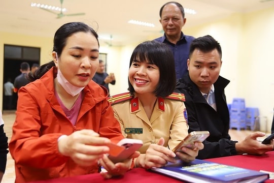 Các bước khai báo thông tin đăng ký xe, GPLX qua ứng dụng iHanoi