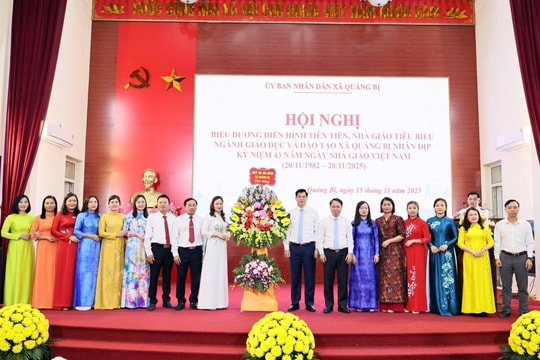 Thành phố Hà Nội Xã Quảng Bị: Tuyên dương các điển hình tiên tiến và nhà giáo mẫu mực tiêu biểu năm 2025