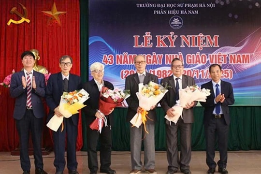 Phân hiệu ĐHSP Hà Nội tại Ninh Bình Tôn vinh thầy cô, lan tỏa giá trị “tôn sư trọng đạo”