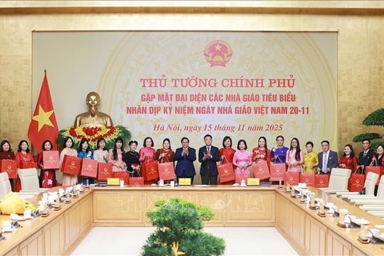 Thủ tướng: Tự hào về những người “gieo mầm tri thức, nuôi dưỡng ước mơ, khơi dậy đam mê, sáng tạo, xây nền tương lai”