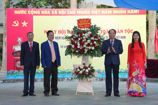 Tưng bừng Ngày hội Đại đoàn kết toàn dân tộc tại Tổ dân phố 26 phường Việt Hưng