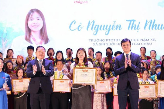 Vinh danh 80 thầy cô giáo tiêu biểu đang công tác tại các xã, phường, đặc khu vùng biên giới