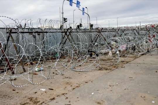 Ba Lan mở lại 2 cửa khẩu với Belarus từ ngày 17-11