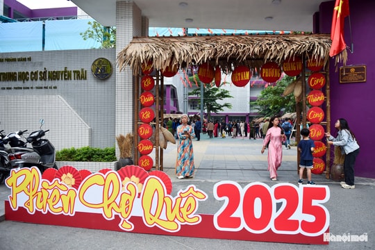 Chợ quê trong phố - Ngày hội Đại đoàn kết ở phường Giảng Võ