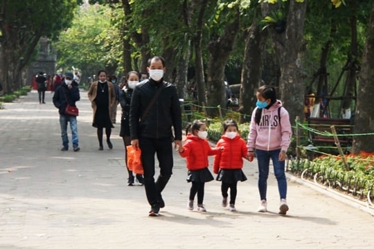 Hà Nội hửng nắng, chiều tối mưa rào và dông