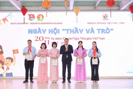 Tri ân đội ngũ giáo viên làm công tác Đoàn - Đội phường Ba Đình