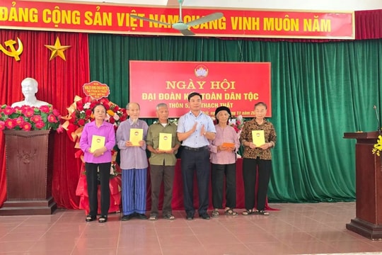 Lan tỏa không khí vui tươi, đoàn kết tại xã Thạch Thất