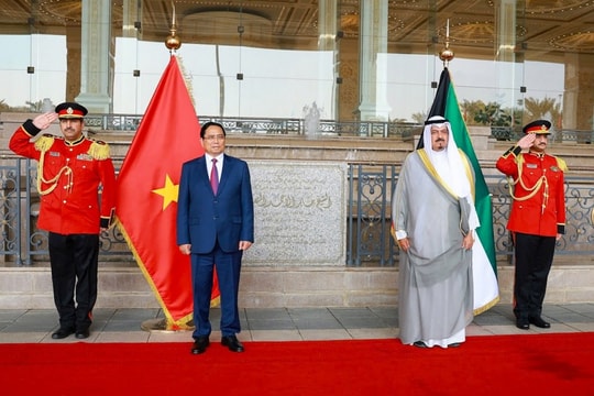Thủ tướng Kuwait chủ trì lễ đón chính thức Thủ tướng Phạm Minh Chính