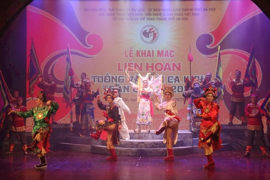 Liên hoan Tuồng và Dân ca kịch toàn quốc 2025 tưng bừng khai màn