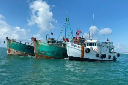 Bộ đội "Ăn sáng cùng ngư dân", nỗ lực cùng gỡ thẻ vàng thuỷ sản