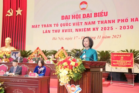 Chủ tịch Ủy ban MTTQ Việt Nam TP Hà Nội Bùi Huyền Mai Thảo luận với tinh thần nhìn xa, nghĩ lớn, làm mới chính mình