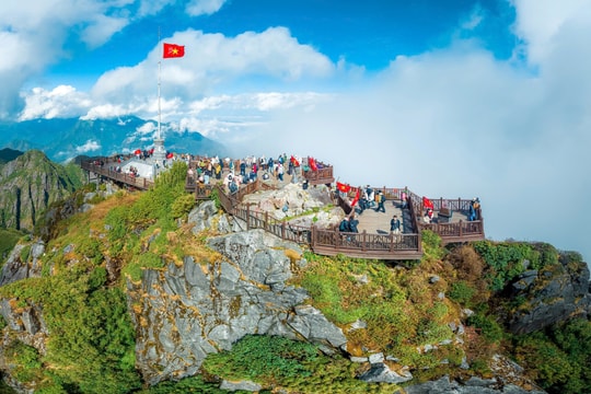 Tin tức đặc biệt trên báo in Hànộimới ngày 19-11-2025