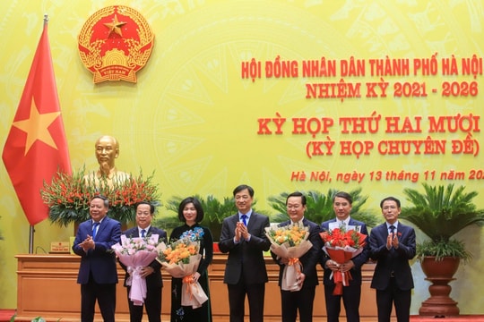 Phê chuẩn kết quả bầu, miễn nhiệm chức vụ Chủ tịch, Phó Chủ tịch UBND thành phố Hà Nội