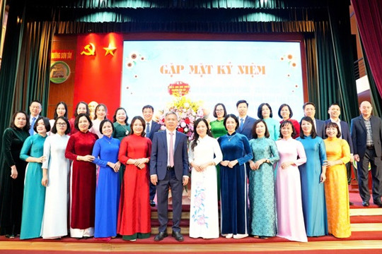 Phường Sơn Tây tuyên dương các nhà giáo tiêu biểu, các điển hình tiên tiến