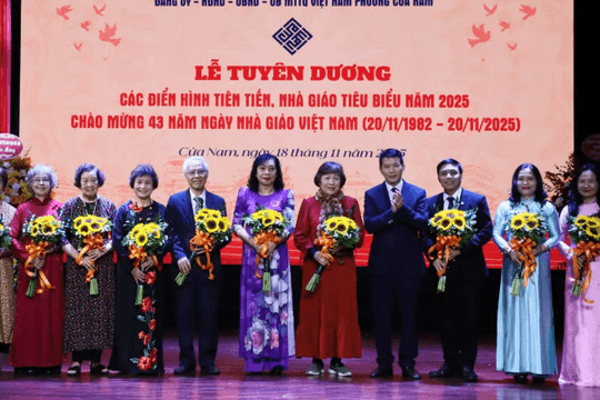 Phường Cửa Nam: Tuyên dương các điển hình tiên tiến, nhà giáo tiêu biểu năm 2025
