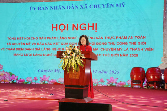 Xã Chuyên Mỹ tổng kết hội chợ sản phẩm làng nghề và nông sản thực phẩm an toàn năm 2025