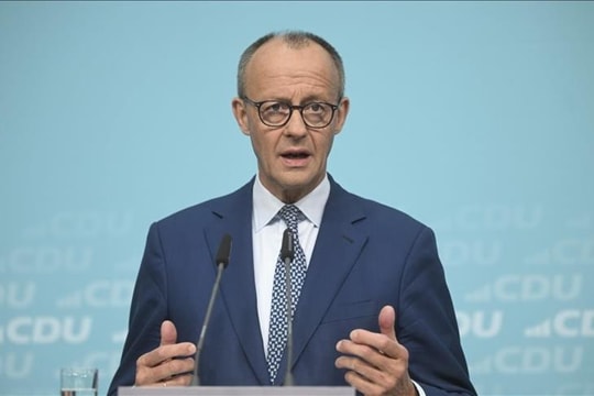 Thủ tướng Đức: EU cần chuyển đổi thành liên minh quốc phòng