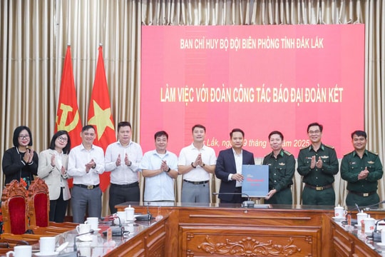Báo Đại đoàn kết và Bộ đội Biên phòng tỉnh Đắk Lắk Chuỗi hoạt động ý nghĩa “Xuân biên phòng - Ấm lòng dân bản” tại vùng biên