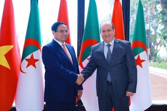 Thủ tướng Algeria Sifi Ghrieb: Đưa quan hệ hợp tác với Việt Nam trở thành hình mẫu trong quan hệ quốc tế