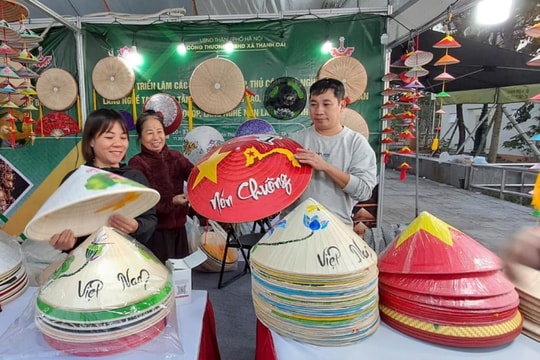 Khai mạc triển lãm sản phẩm OCOP, làng nghề phục vụ du lịch tại Thanh Oai