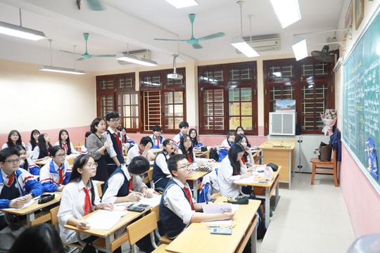 Kỷ niệm 43 năm Ngày Nhà giáo Việt Nam (20/11/1982 - 20/11/2025): Động lực từ chính sách và quyết tâm của đội ngũ nhà giáo