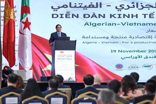 Thủ tướng mời gọi doanh nghiệp Việt Nam đầu tư tại Algeria để xuất khẩu sang 3 châu lục