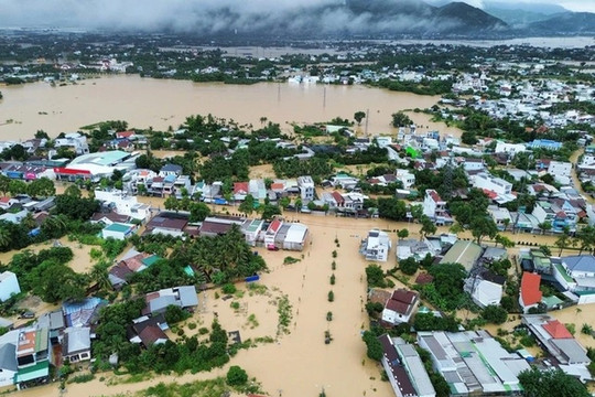 Tập trung triển khai các biện pháp cấp bách ứng phó lũ đặc biệt lớn tại Khánh Hòa, Đắk Lắk và Gia Lai