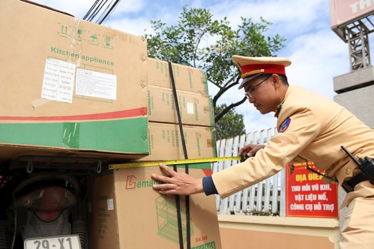 Hà Nội: Xử lý 243 trường hợp xe ba bánh tự chế, chở hàng quá khổ