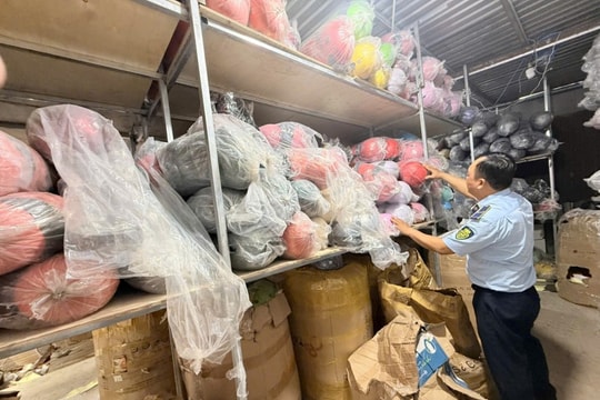 TP Hồ Chí Minh Phát hiện hơn 5.000 mũ bảo hiểm không rõ nguồn gốc, xuất xứ