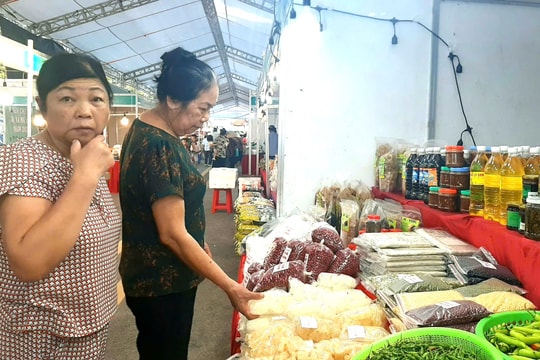 Chênh lệch giảm trừ gia cảnh theo vùng có thể tạo gánh nặng cho người thu nhập thấp
