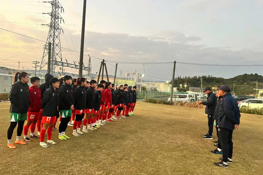 Tuyển nữ Việt Nam tập buổi đầu tiên tại Nhật Bản chuẩn bị cho SEA Games 33