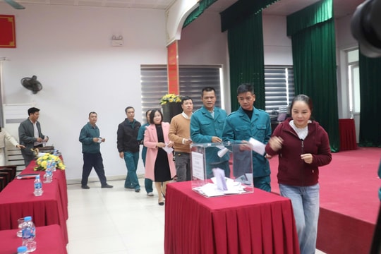 Các phường Đông Ngạc, Xuân Phương, Tây Mỗ, Phú Diễn ủng hộ đồng bào miền Trung
