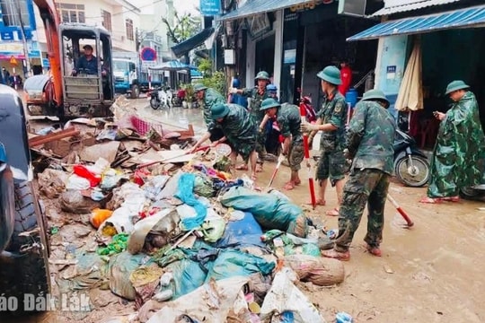 Miền Trung cần hỗ trợ nhiều nhu yếu phẩm vượt lũ lớn