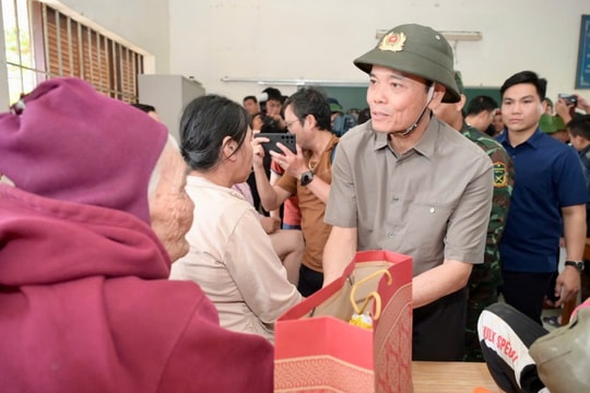 TP Hồ Chí Minh tập trung tổng lực hỗ trợ tỉnh Khánh Hòa khắc phục thiệt hại mưa lũ