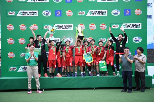 Đội nam Vinschool Times City và đội nữ Vinschool Metropolis vô địch Giải Bóng rổ học sinh Tiểu học Hà Nội năm 2025