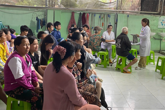 TP Hồ Chí Minh chi viện nhân lực y tế, gửi 10.000 “túi thuốc gia đình” đến vùng lũ