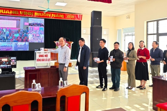 Nhân dân Thủ đô đồng lòng hướng về đồng bào bị ảnh hưởng bởi bão lũ