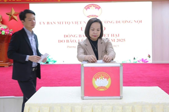 Phường Dương Nội ủng hộ đồng bào các tỉnh miền Trung - Tây Nguyên