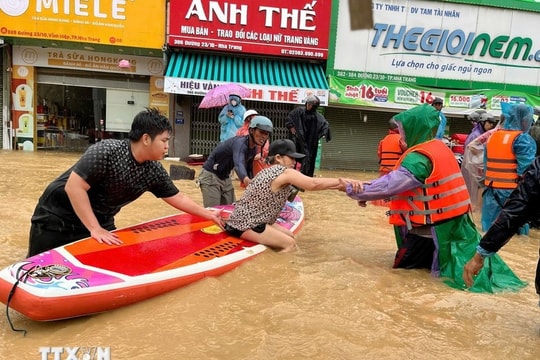 Truyền thông quốc tế: Chính phủ Việt Nam đẩy nhanh nỗ lực ứng phó quyết liệt với lũ