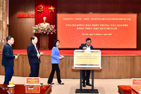 Nhân dân Hà Nội đóng góp hơn 5 tỷ đồng ủng hộ đồng bào miền Trung, Tây Nguyên