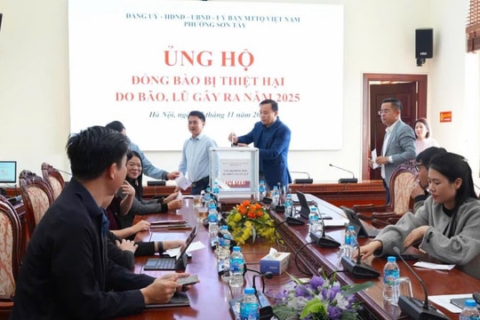 Sơn Tây phát động quyên góp ủng hộ đồng bào khắc phục hậu quả mưa lũ
