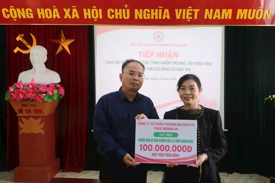 Tiếp nhận ủng hộ đồng bào miền Trung và Tây Nguyên qua Hội Chữ thập đỏ Hà Nội