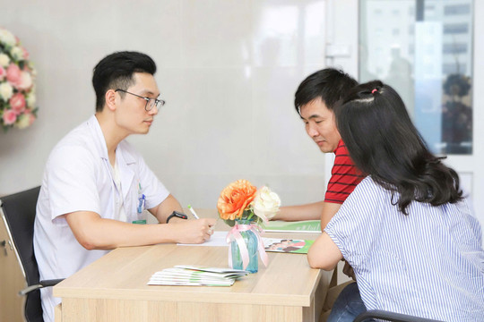 Nhiều nguy cơ từ... chữa bệnh bằng AI