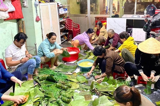 Người dân Quảng Ngãi chung tay tiếp sức đồng bào vùng lũ