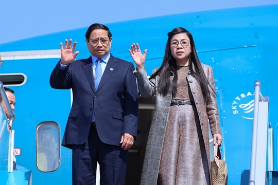 Thủ tướng Phạm Minh Chính về tới Hà Nội, kết thúc tốt đẹp chuyến công tác tới Kuwait, Algeria và Nam Phi