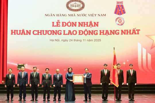 Thủ tướng Phạm Minh Chính: Ngành Ngân hàng cần "kiến tạo - đồng hành - chia sẻ - linh hoạt - vì dân - hiệu quả"