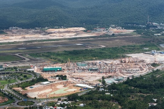 "Thần tốc" thi công, nhiều hạng mục của sân bay Phú Quốc sẽ hoàn thành từ 2026